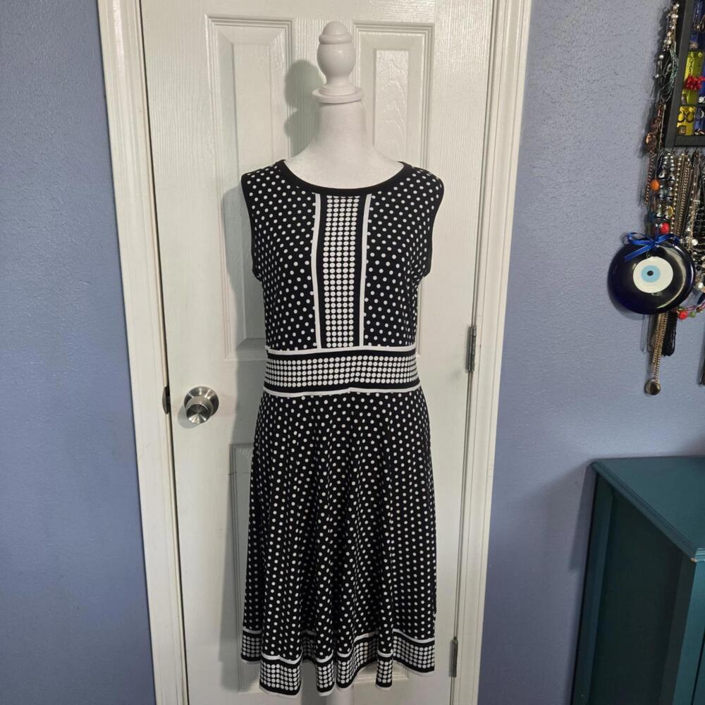 NWOT Michael Kors Women M Black and White Polka Dot Sleeveless Midi Shift Dress